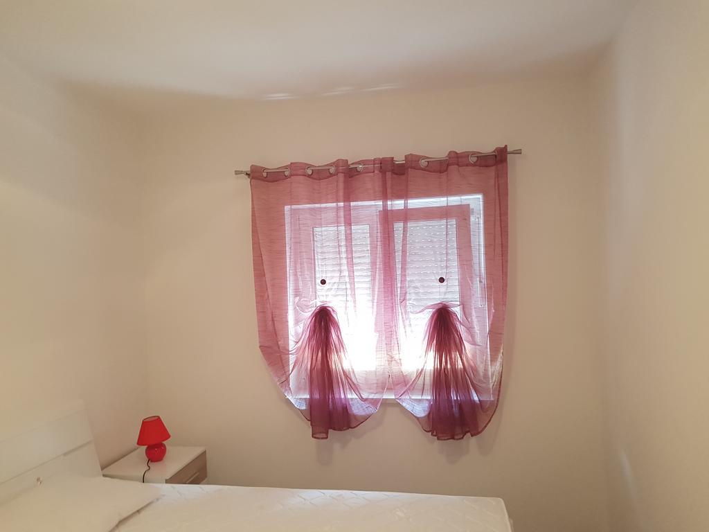 סנג' Apartments Tereza מראה חיצוני תמונה