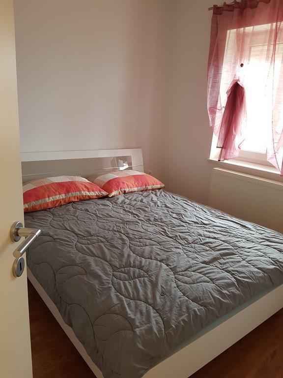 סנג' Apartments Tereza מראה חיצוני תמונה