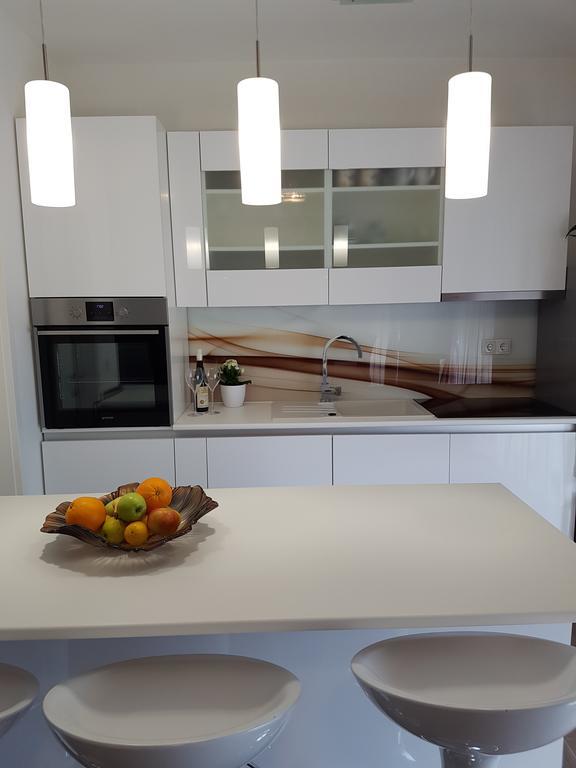 סנג' Apartments Tereza מראה חיצוני תמונה
